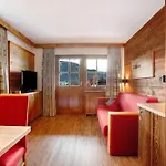 公寓 Gaestehaus Panorama - 2 *